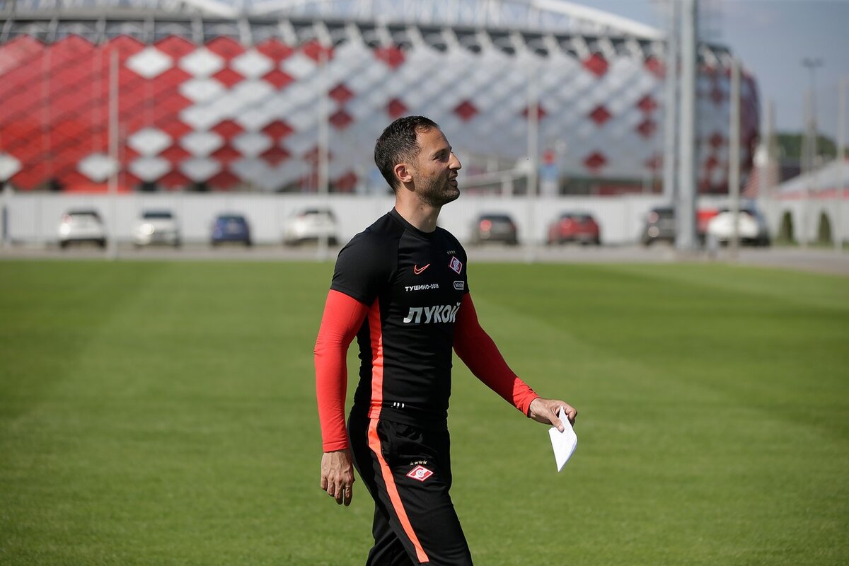 https://spartak.com/news/2020-06-26-predmatchevaya_trenirovka_navstrechu_ufe/
