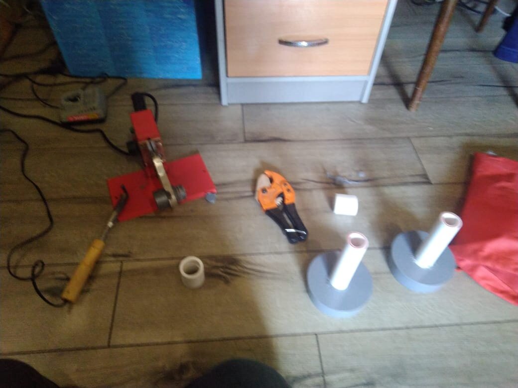 Впайка труб в заглушки