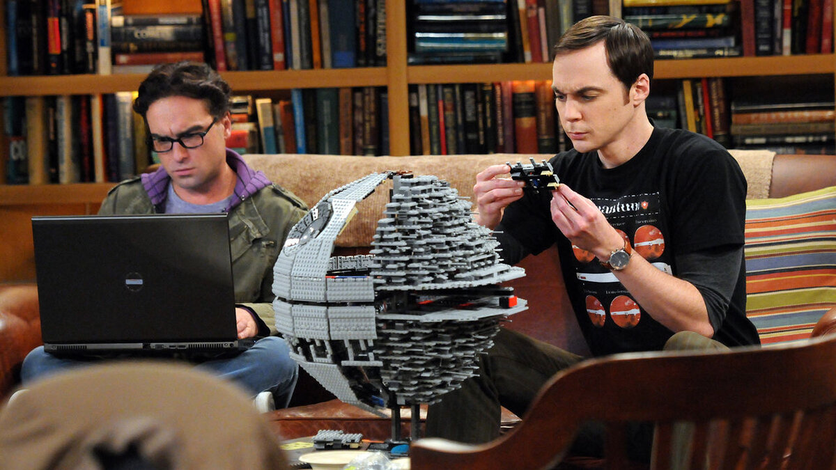 Нельзя просто так взять и не прикрепить фотокарточку Шелдона в подобной статье)