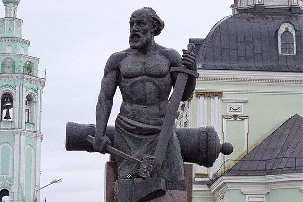 Памятник Никите Демидову в г. Тула