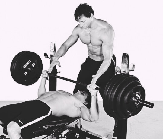 Жим лёжа 