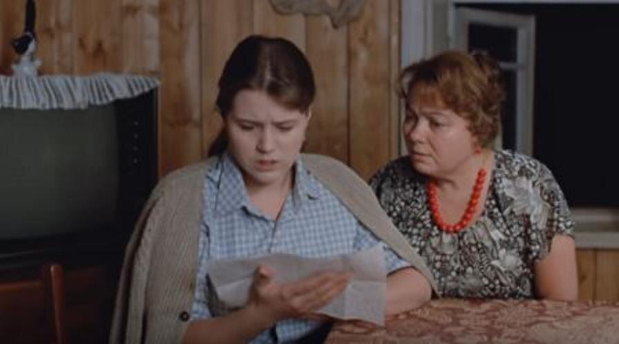 Фрагмент фильма "Любовь и голуби"