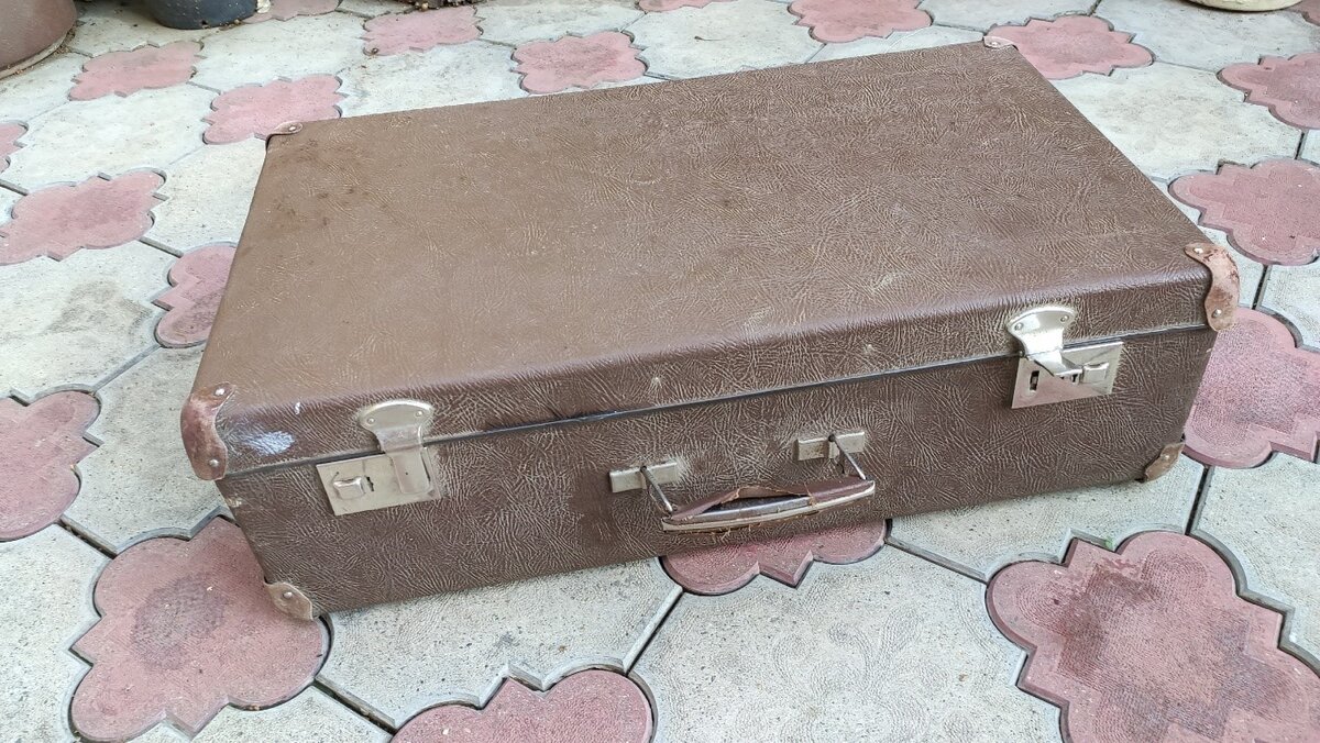 Листайте вправо