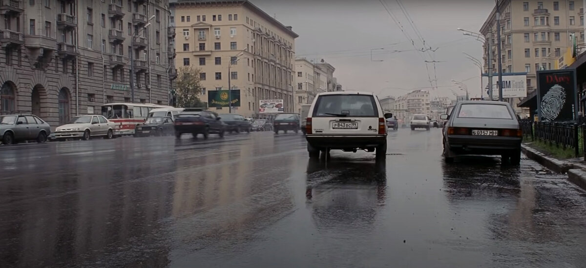 Забытый где снимали. Места где снимали брат 2 в Москве. Места где снимали брат в Москве. Солянка где снимали брат 2. Сцену из брата 2 снимали на Земляном валу 41.