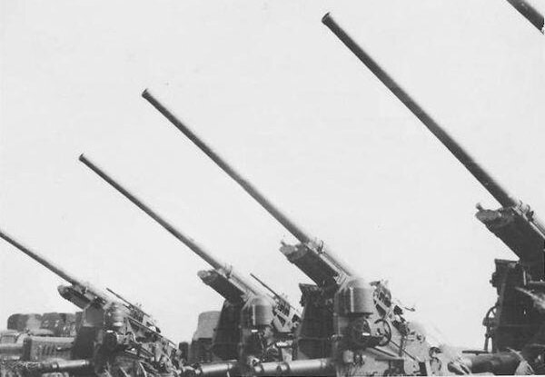 Зенитные пушки Canon antiaérien de 75 mm Bourges/FRC Mle.1936