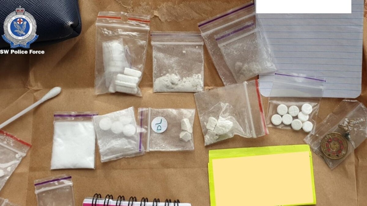 Часть наркотиков изъята.