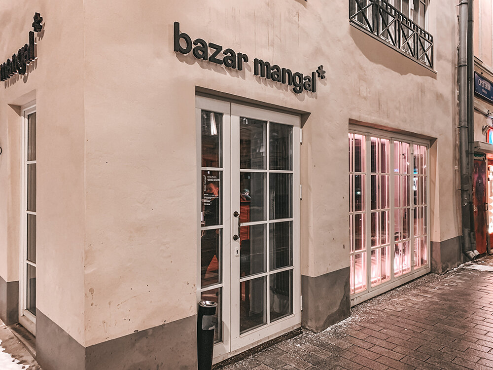 Ресторан Bazar Mangal располагается в историческом особняке дореволюционной постройки