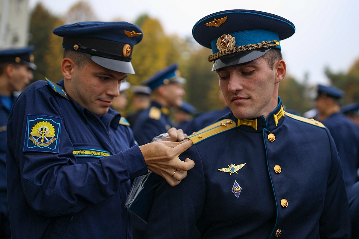 Фото кантик на шее в армии