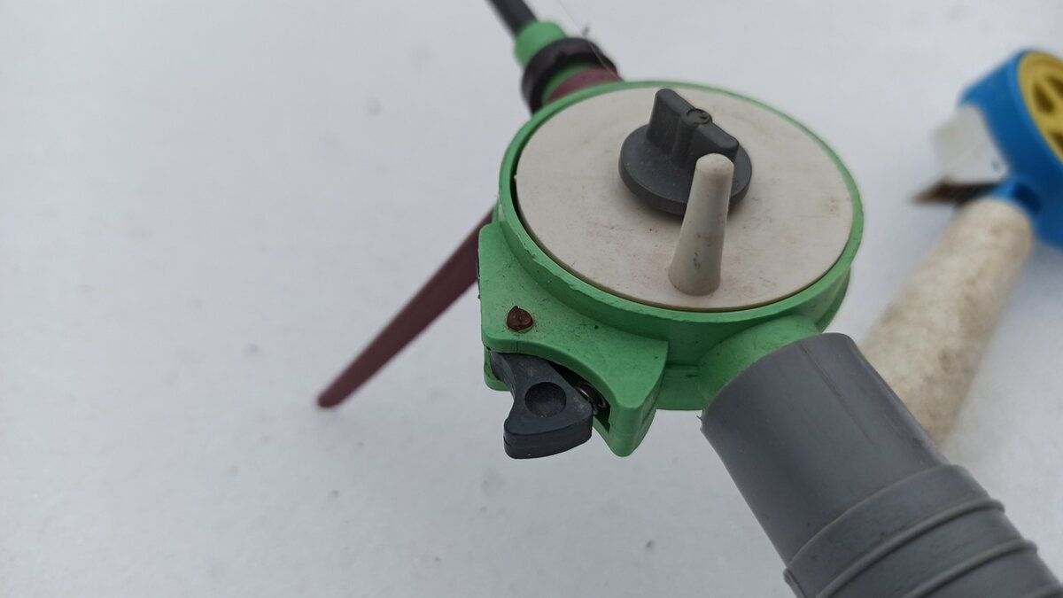 Курок зимнего удилища