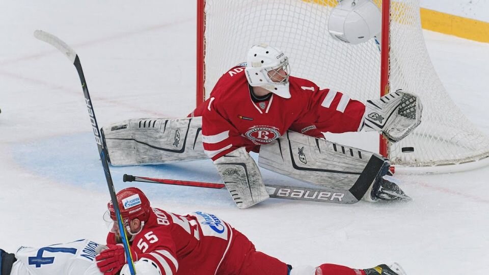 И это никакое не преувеличение, просто посмотрите на историю личных встреч этих двух клубов. Вот только если хочется в плей-офф, то хозяевам придется побеждать, вот тут особых вариантов нет. Питерцам же стоит сконцентрироваться на себе и постараться улучшить качество игры.