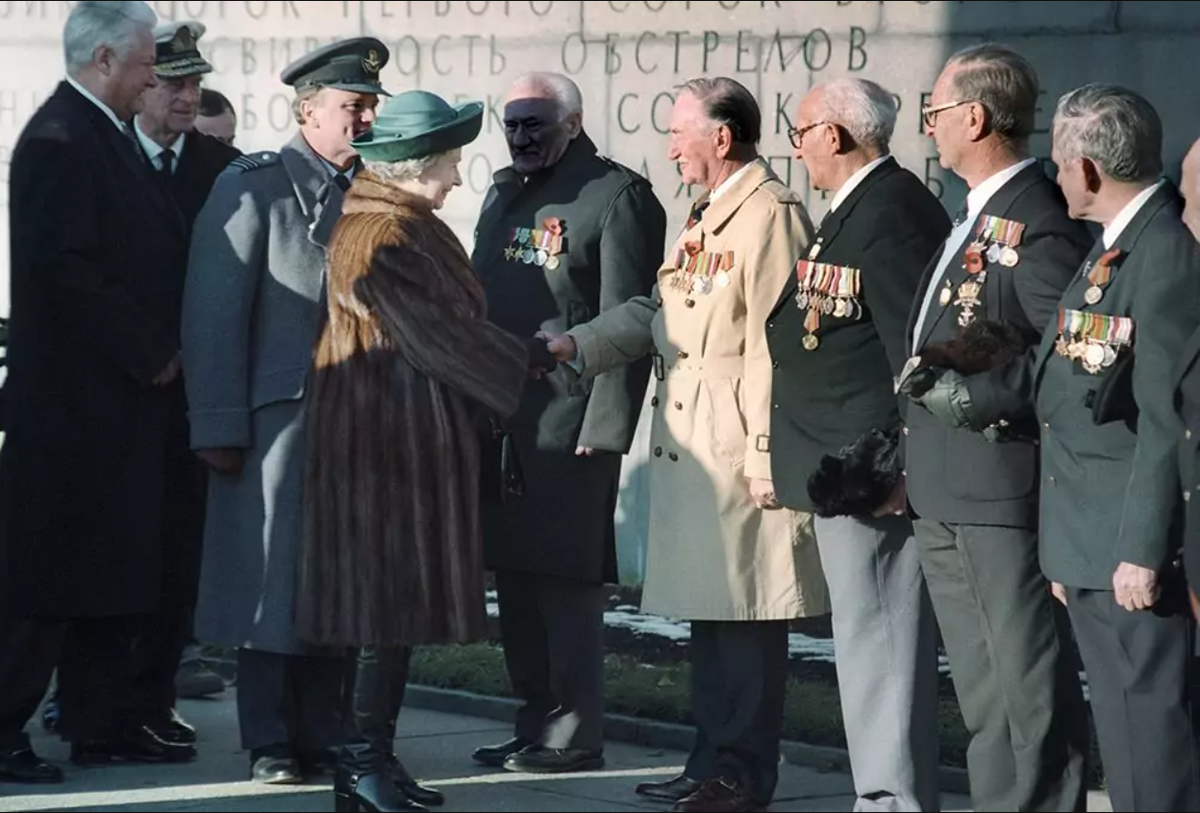 Фото приезды. Визит королевы Елизаветы в Санкт-Петербург в 1994.