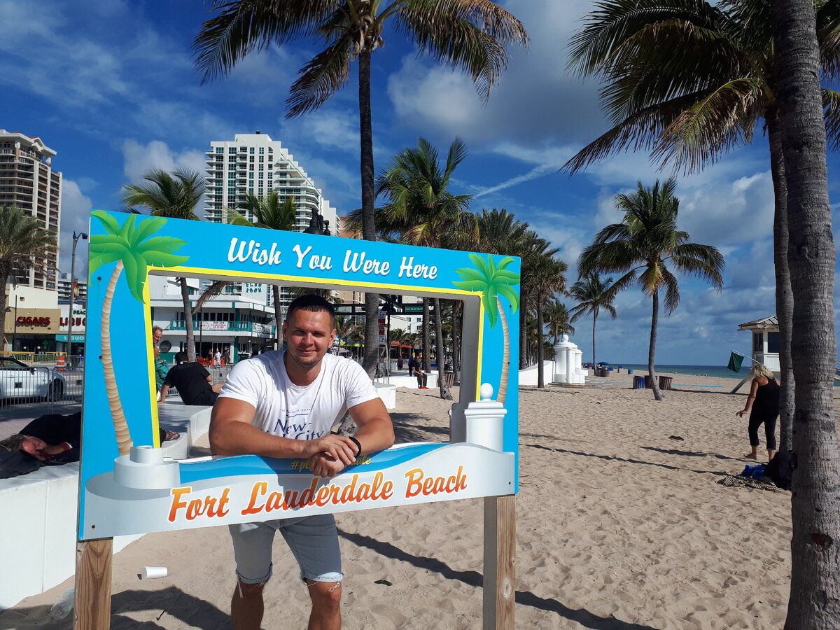 На фото автор блога Александр К