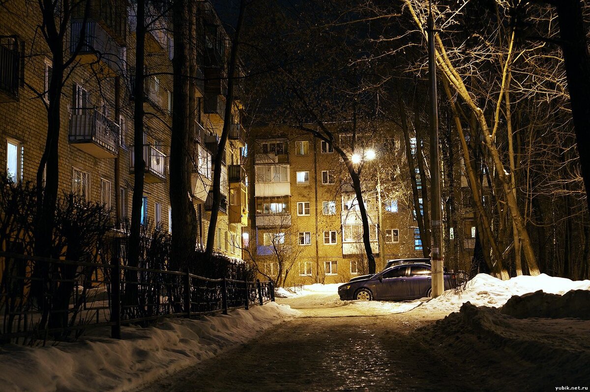 Яндекс картинки. Двор очень похож. 