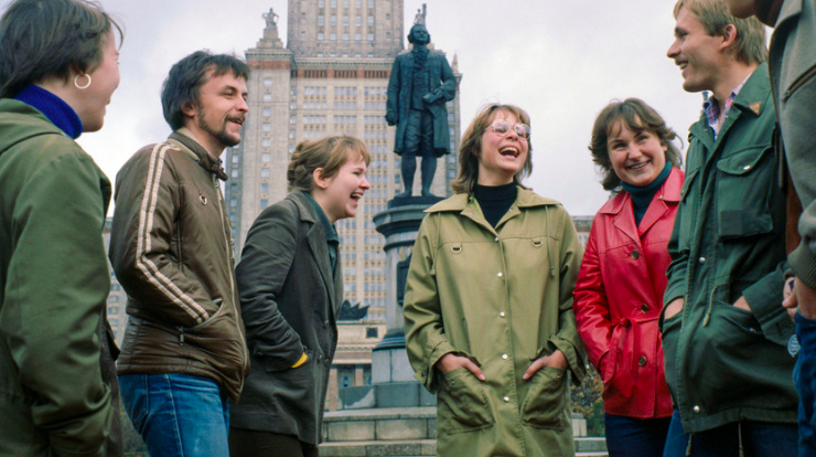 Александр Чумичев/ТАССО. Oбмен студентами из Германской Демократической Республики в Москве, 1979.