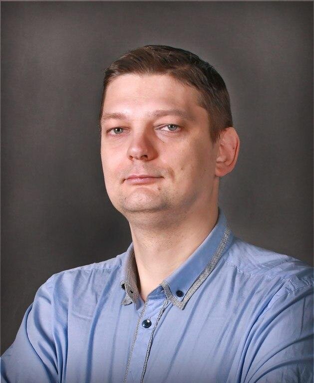 Батов игорь сергеевич руководитель проекта Симбиоз власти и либеральной оппозиции в России. Что проходит у нашего "старшего