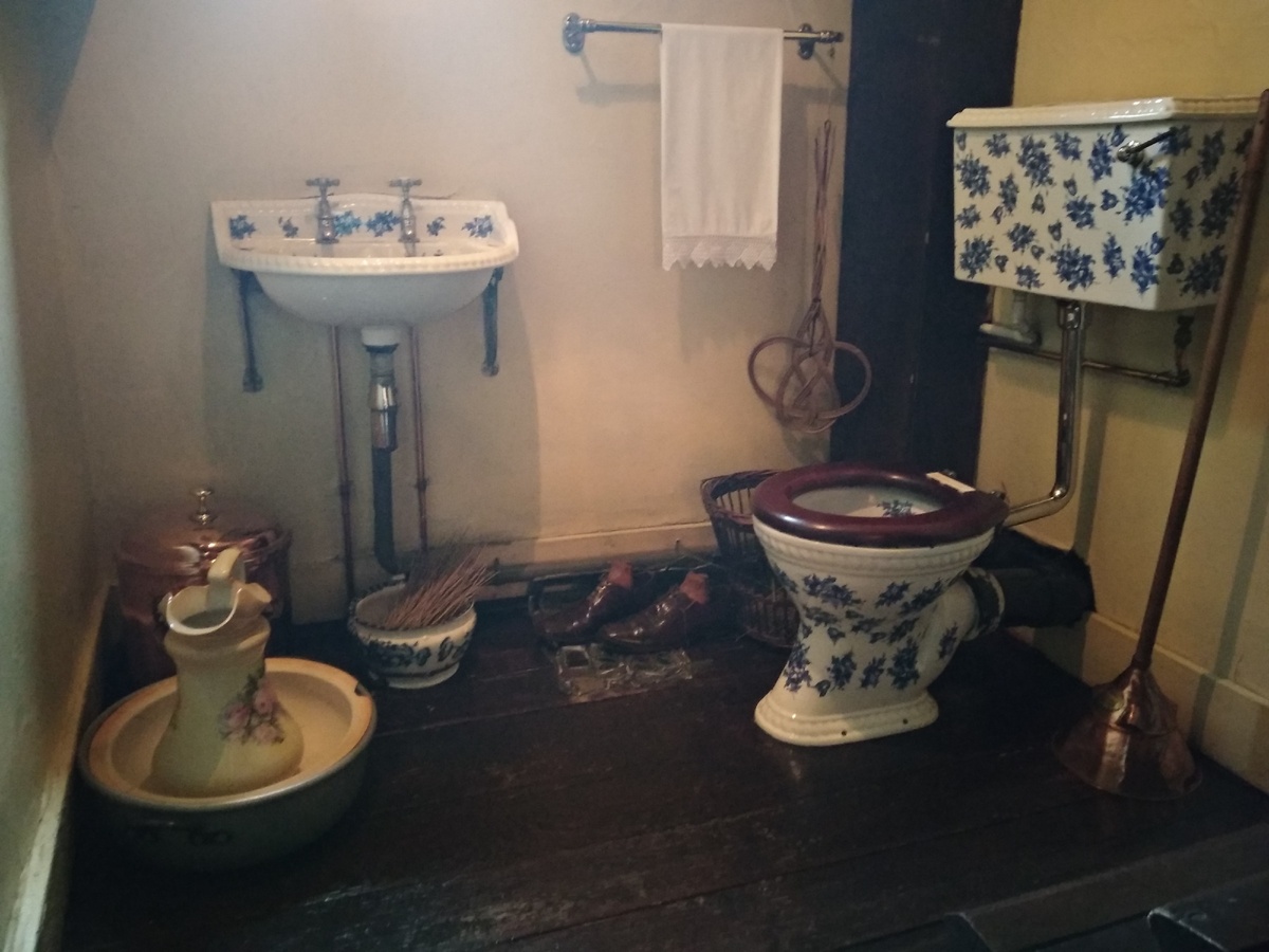 Гжель по английски.