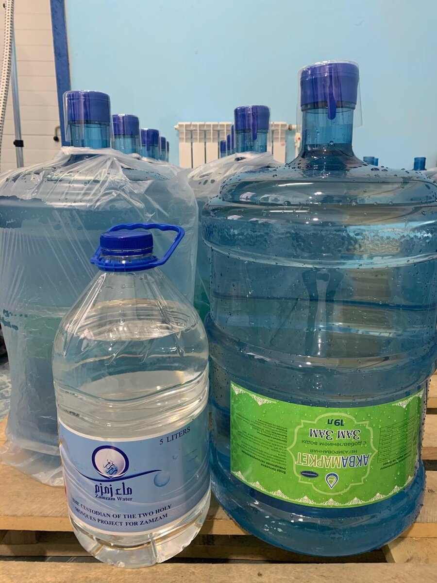 Вода Аквамаркет и вода ЗамЗам