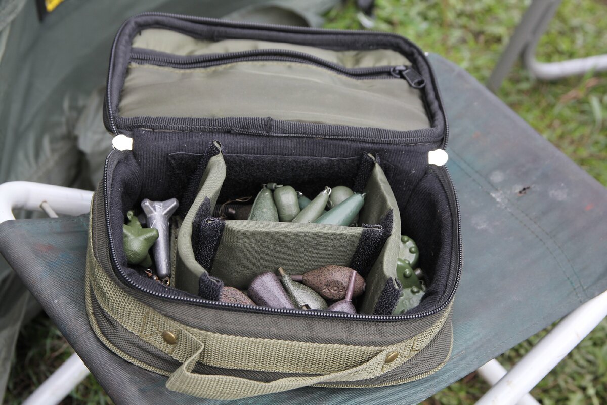 Барахолка карпятников снастей. Обои карпфишинг. Карповые рыболовные удочки. Барахолка карпятников снастей. Карпфишинг снасти.