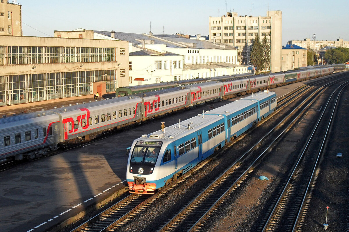 Жд электрички москва. Пригородные поезда в Иваново. Электричка Московский вокзал Ярославль-Иваново. РЖД Иваново. Вокзал Иваново поезда.