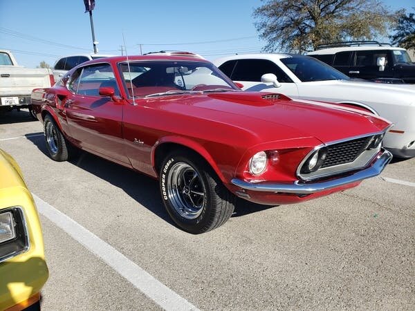 Легендарный Ford Mustang первой генерации