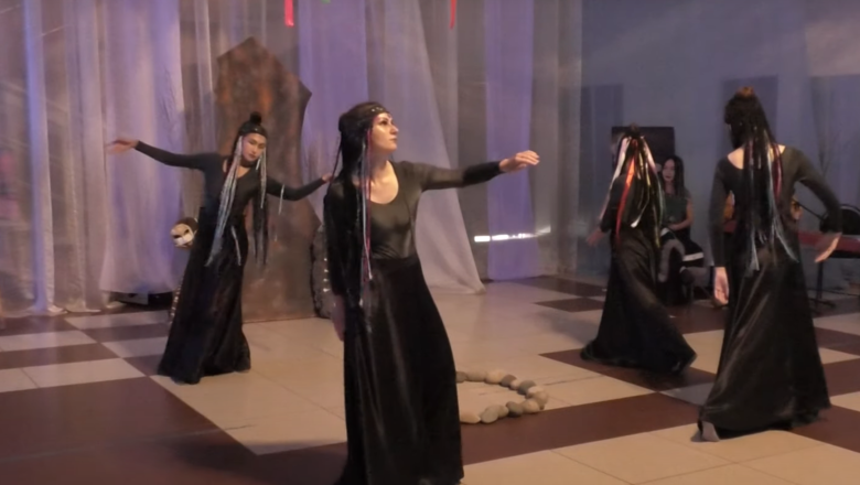 Фото: Паблик Хакасский театр «Читiген»