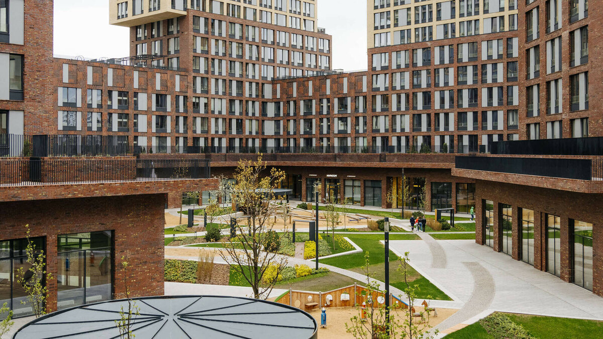 Внутренний двор апарт-отеля Docklands