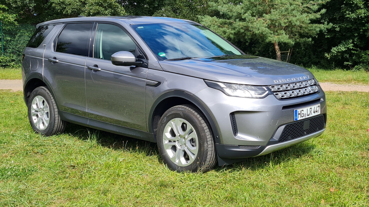 Land Rover Discovery Sport HSE: передок лишь чуть изменился