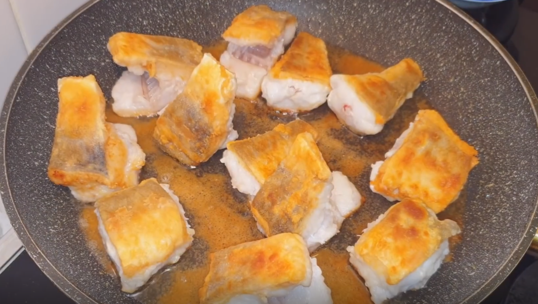 Рыба хек рецепты на сковороде