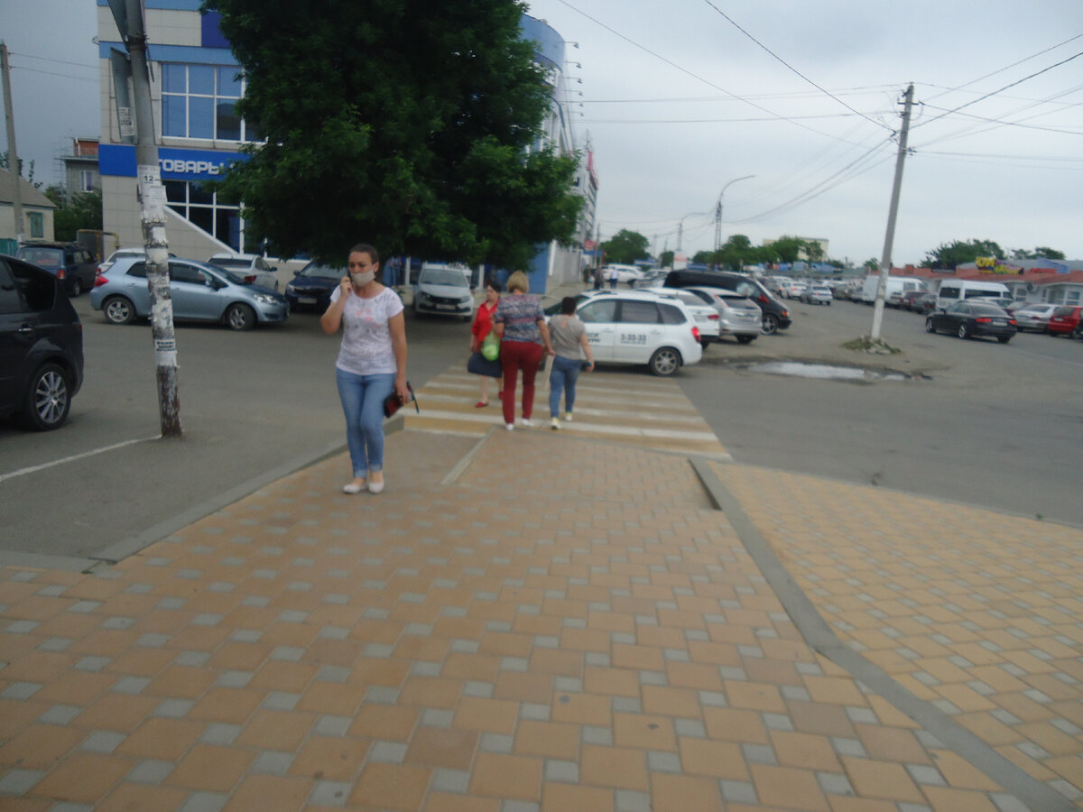 Фото автора, Игорь Попов. Улицы Кубанского города.