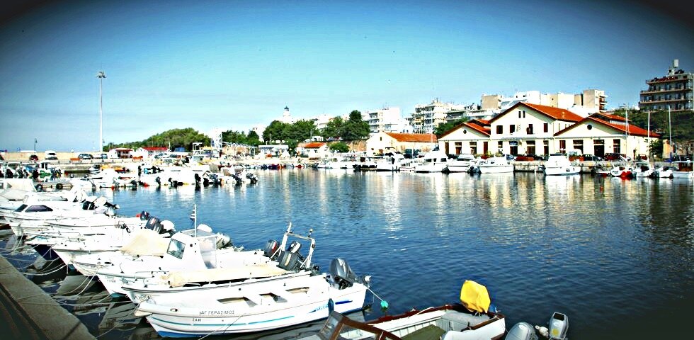 Александруполис - Греция (военная база), расположен на восточной оконечности фракийского побережья