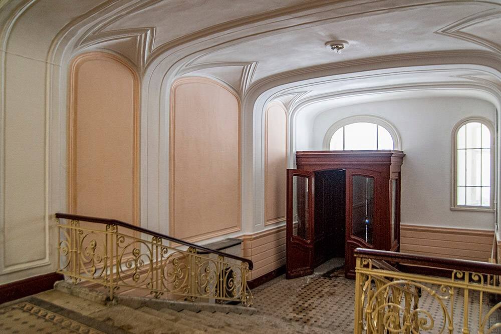 Похоже, только с балясинами.