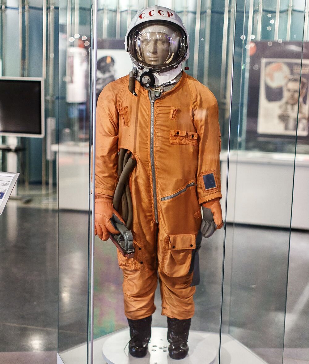 Гагарина в скафандре СК-1