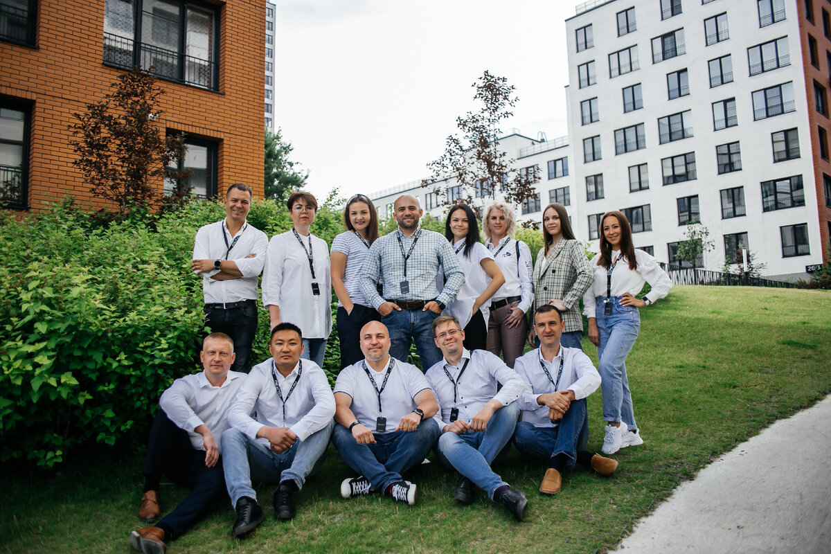 Команда  агентства "Эглит"