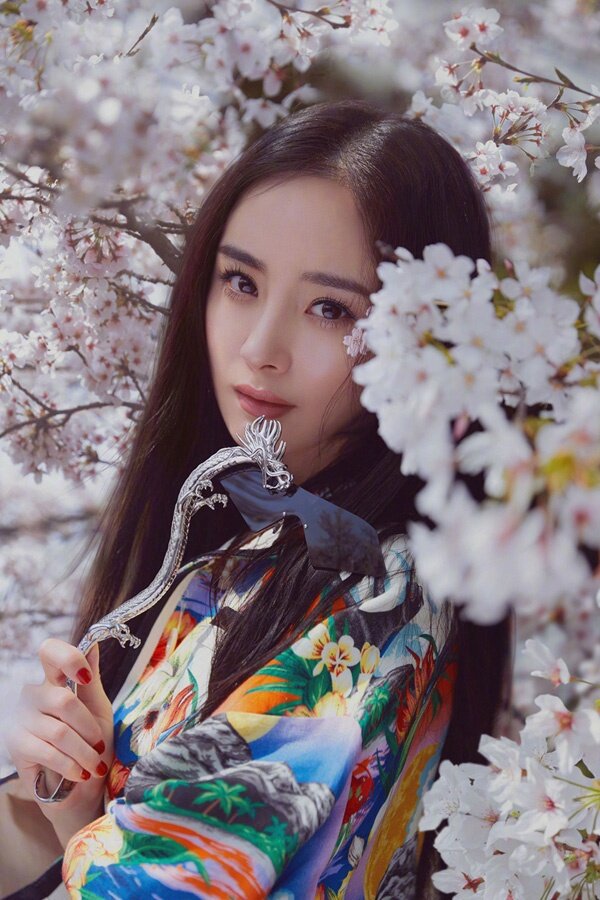 Ян Ми. Взято из открытого источника