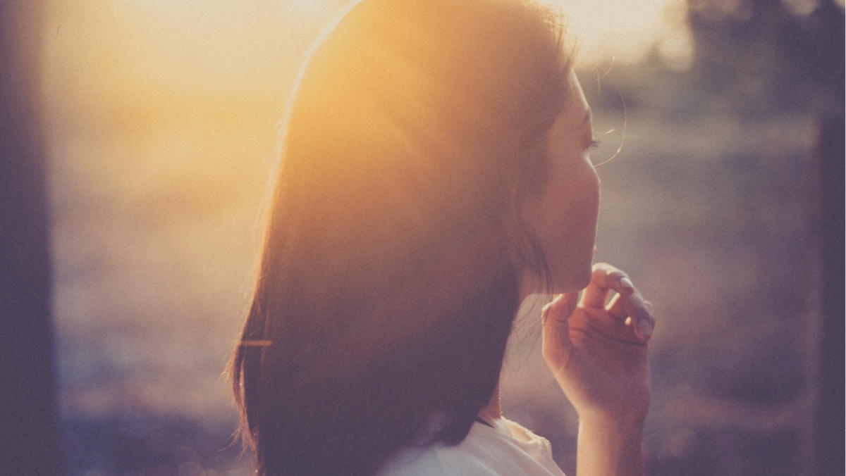 Отбрасывайте мысли о том, что вам нужно быть кем-то другим. Примите то, кто вы есть на самом деле.