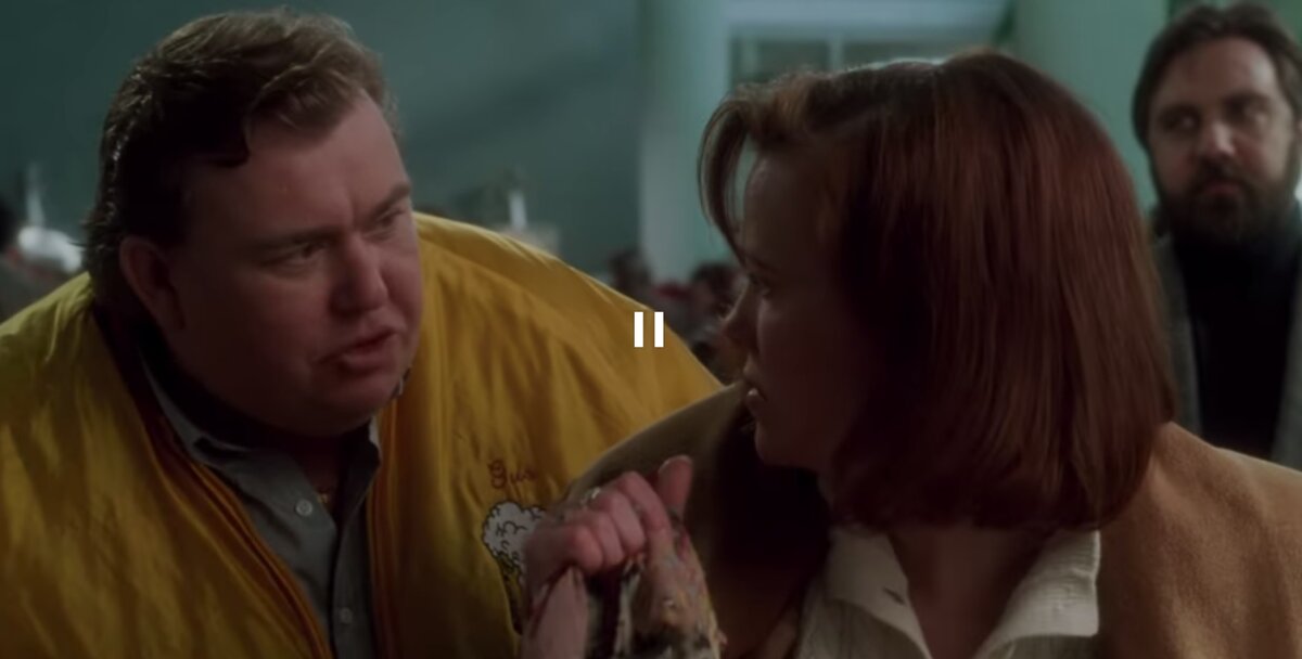 Слева Король польки. В середине - мать Кевина. Справа - Элвис Пресли - Король Рок-н-ролла