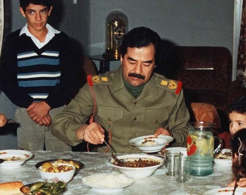 Обед в кругу семьи (фото из открытых источников)