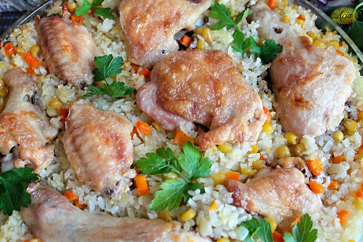 Рис с курицей, овощами и кукурузой по-азиатски