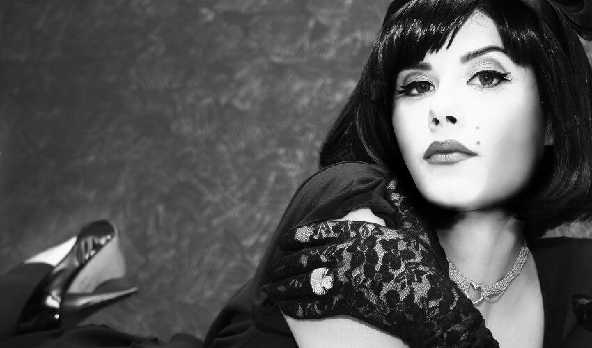 Фото: sola-monova.com