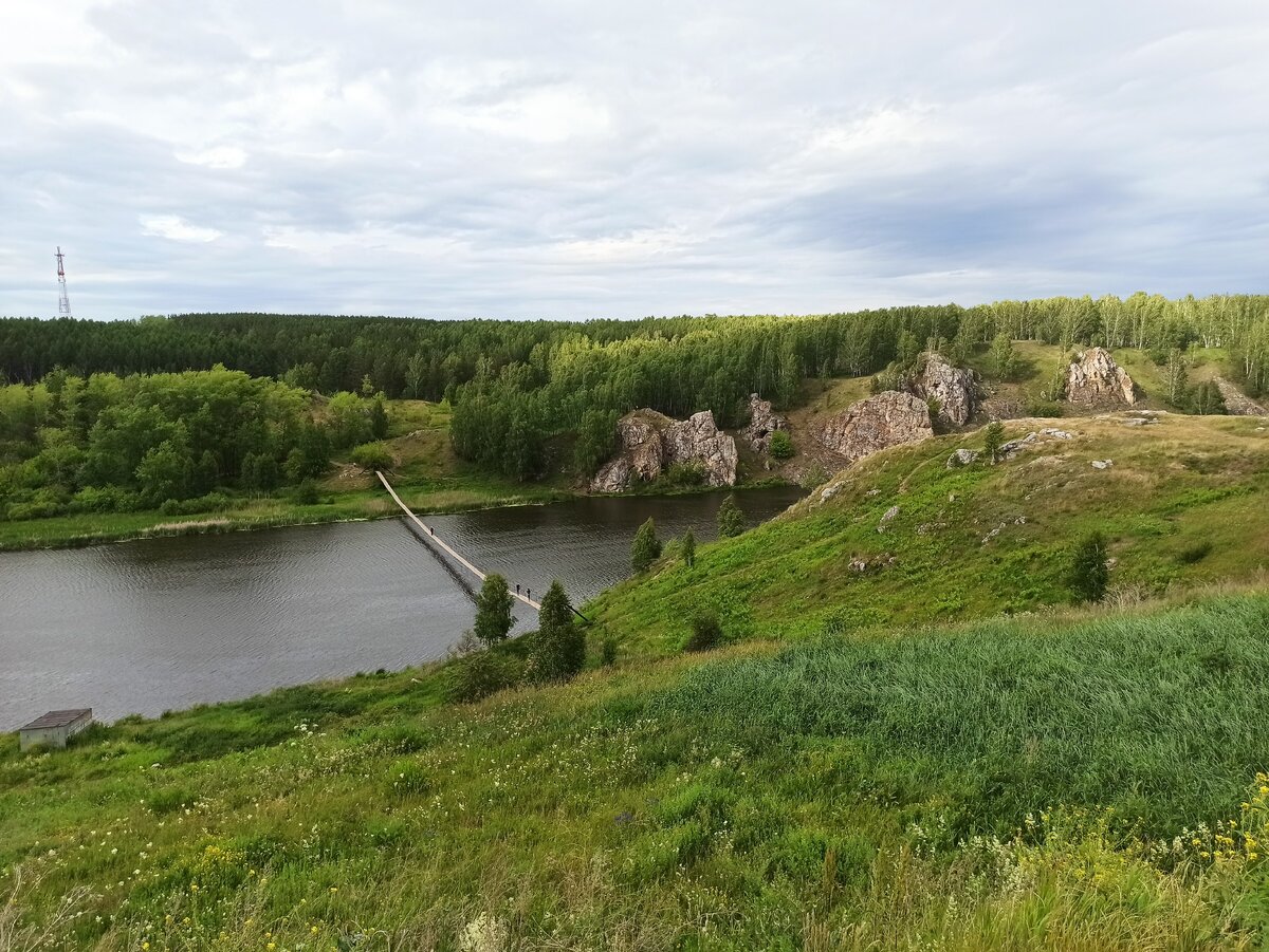 Во многие путешествия мы ездим именно на машине