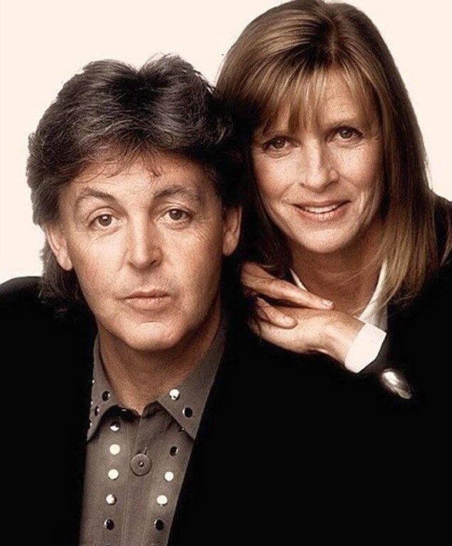 Супруги Пол Маккартни и Линда Маккартни. 