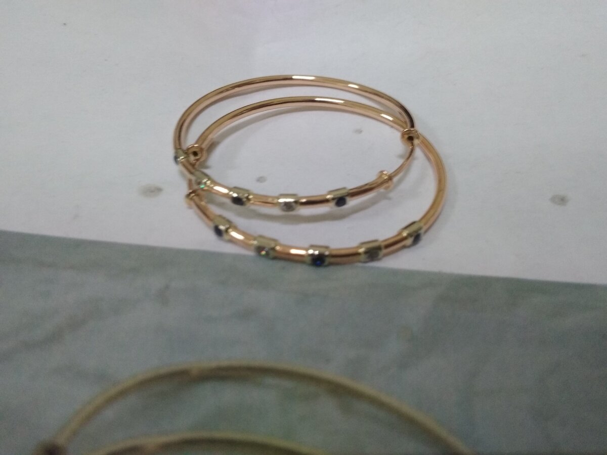 А это собственно говоря серьги)