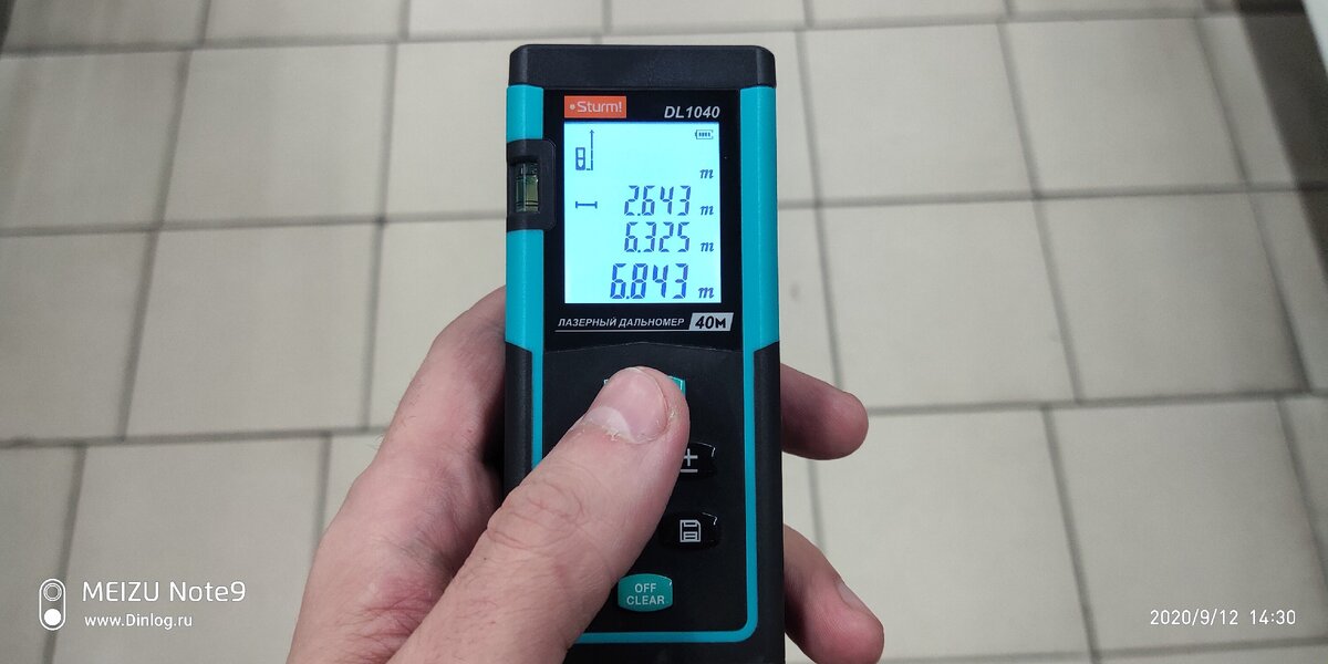 Лазерный дальномер Sturm DL1040