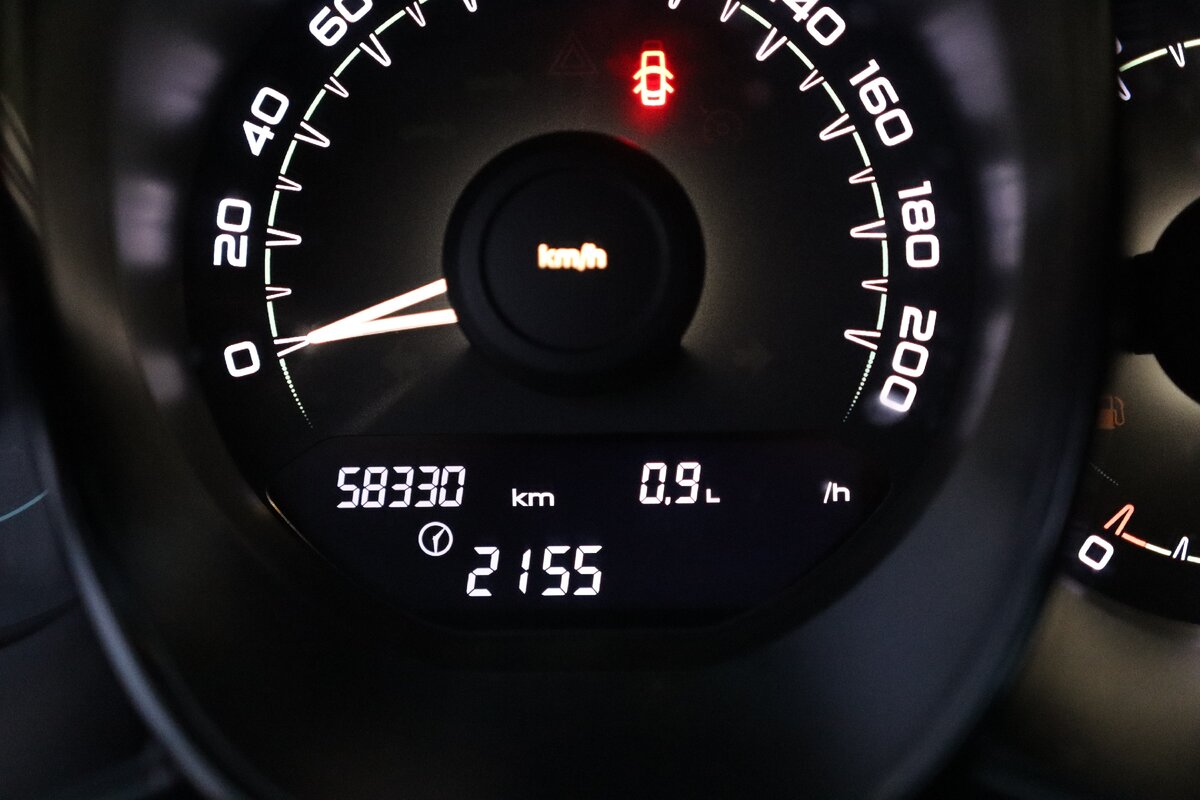 а теперь уже 0,9 л/час