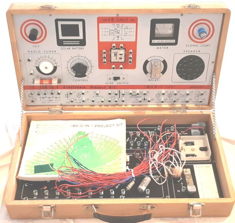 Рисунок 2 - В комплектацию  Mykit 150 входили монтажные провода и руководство по эксплуатации