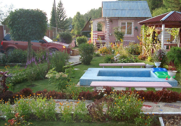 Ещё ни у кого не было газонов... Мы показали моду...