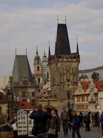 Малостранские мостовые башни со стороны Карлова моста (фото из личного архива)