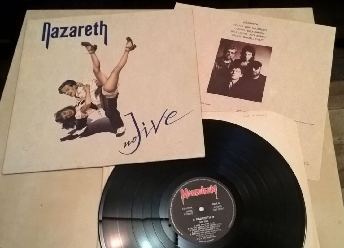 Nazareth "No Jive", 1991 г. - передняя сторона конверта немецкого выпуска, вкладки, и пластинка