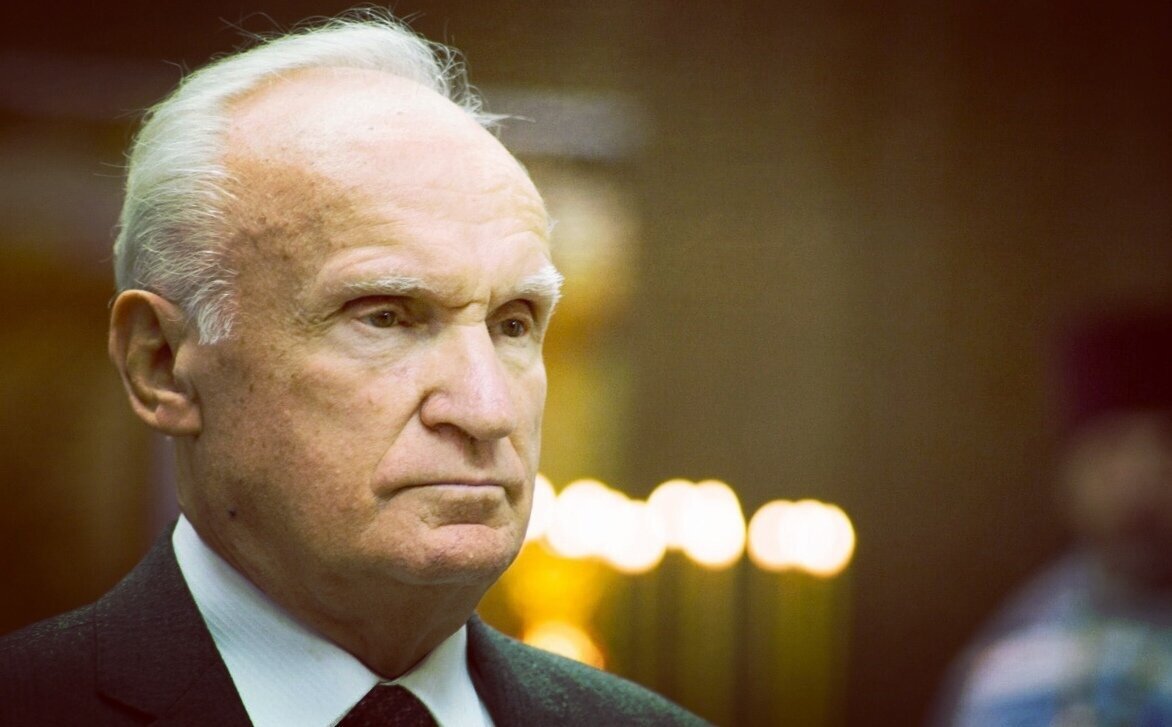 Алексей Ильич Осипов — русский православный богослов, педагог, публицист, писатель, доктор богословия, Заслуженный профессор Московской духовной академии, апологет, проповедник, православный катехизатор.