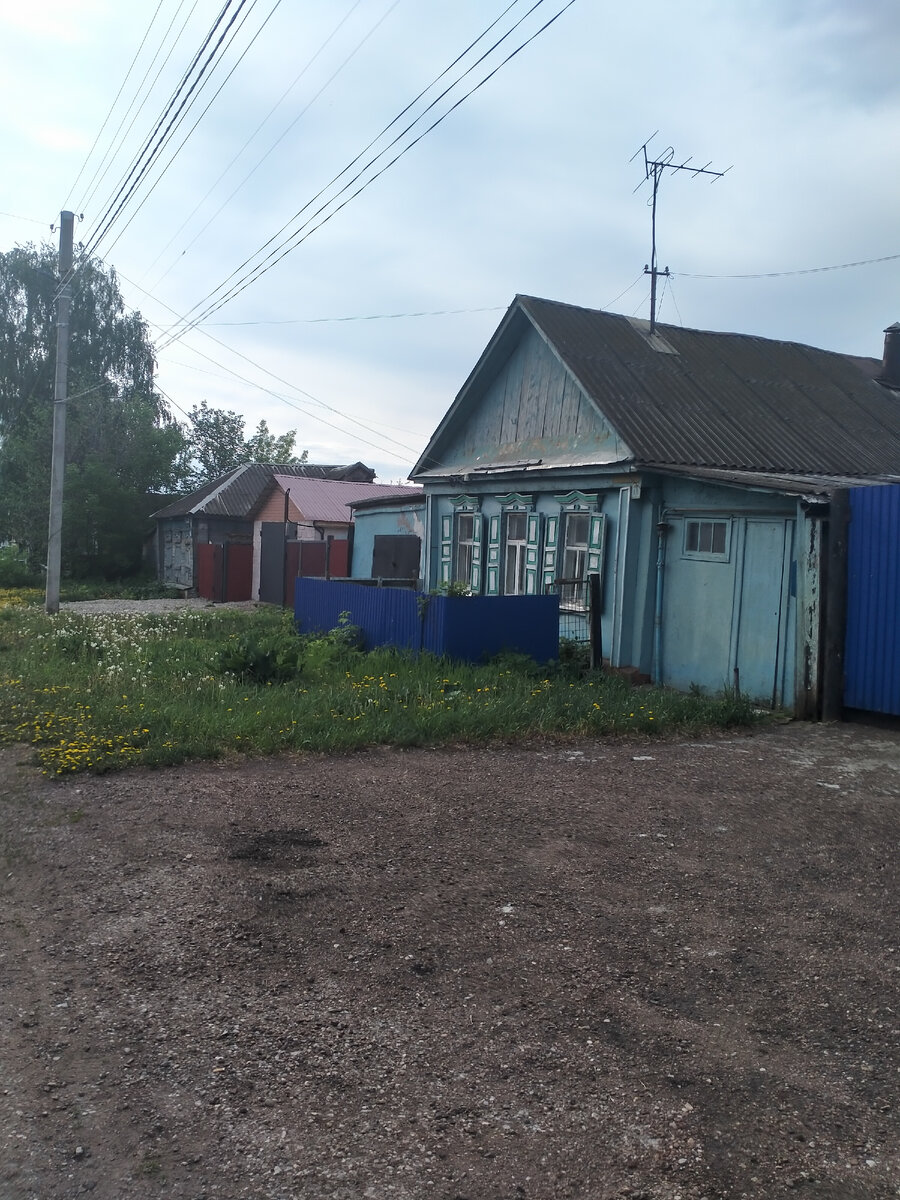Можно встретить и такие домики. 
